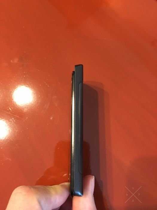 Продам Nokia 700 в идеальном состоянии.