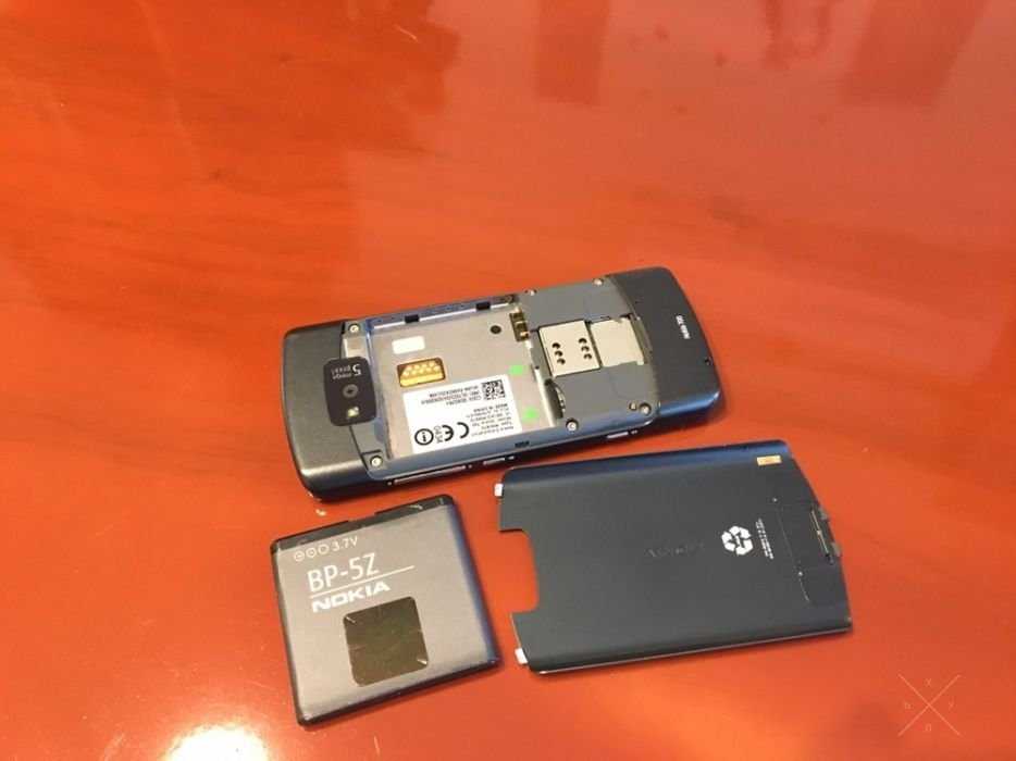 Продам Nokia 700 в идеальном состоянии.