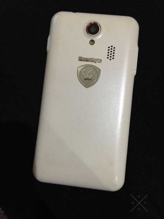 Продам телефон бу prestigio.