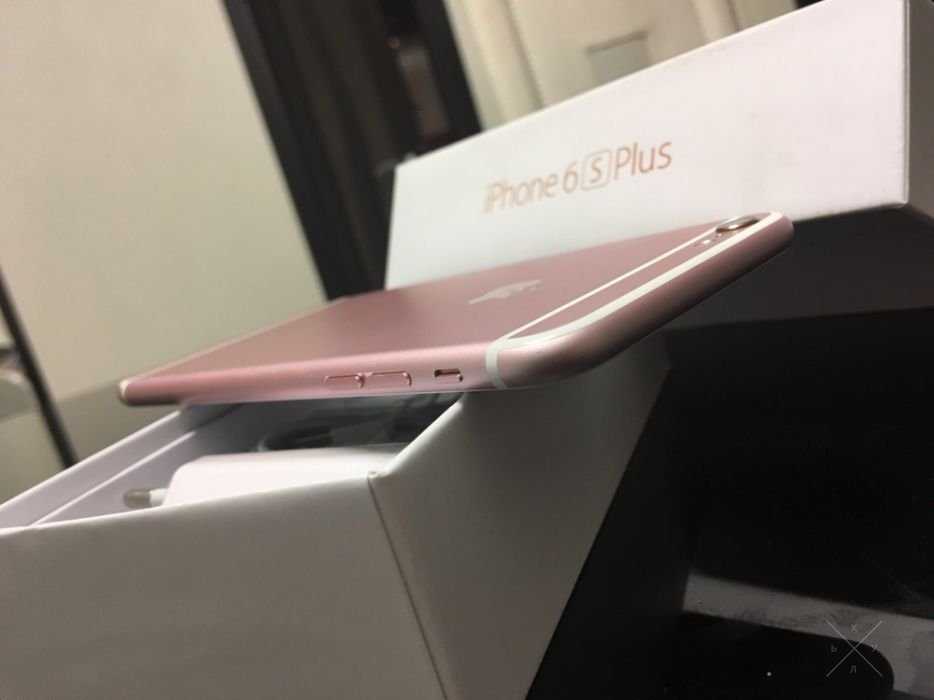 Продам IPhone 6s Plus 64 gb rose gold идеал