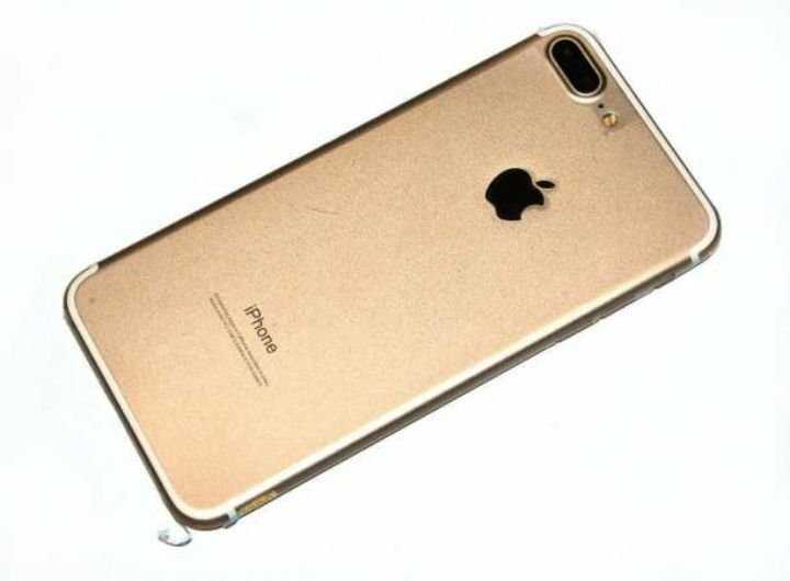 Продам/обменяю Iphone 7+(Gold) копия