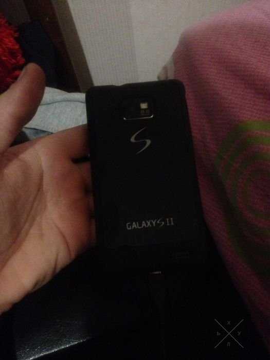 Продам Samsung Galaxy S2 (i9100)