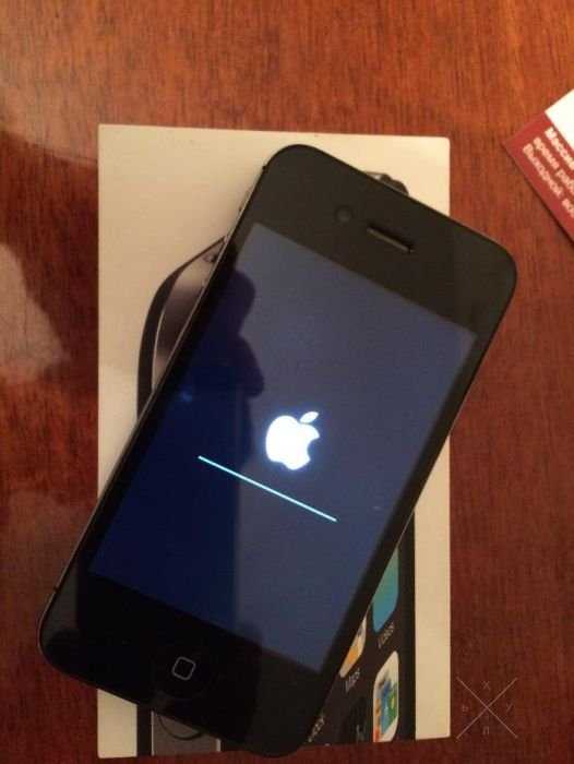 продам айфон 4с / iphone 4S 8gb