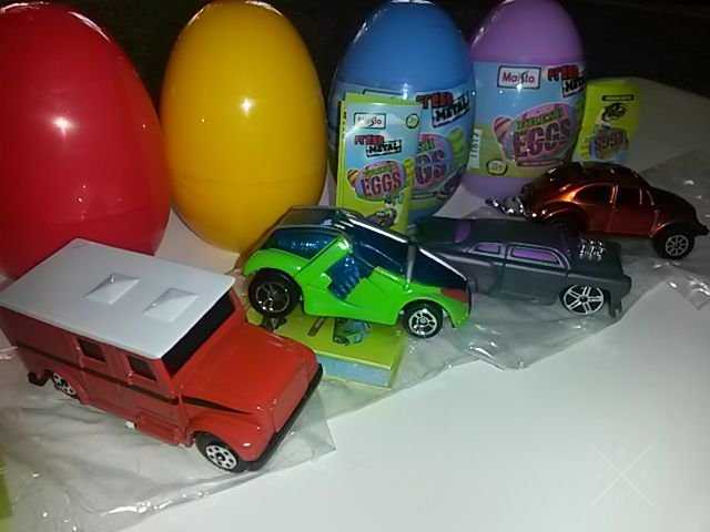 Машинки металлические из яиц Maisto Fresh metal eggs обмен