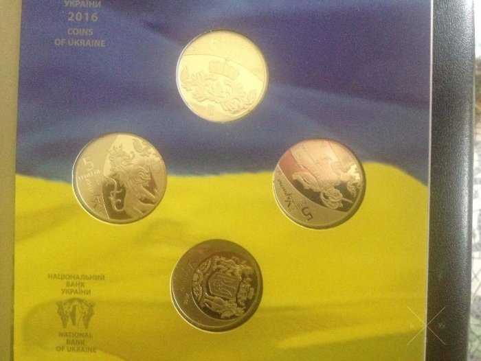 Набор монет нбу 25 р. незалежності України;