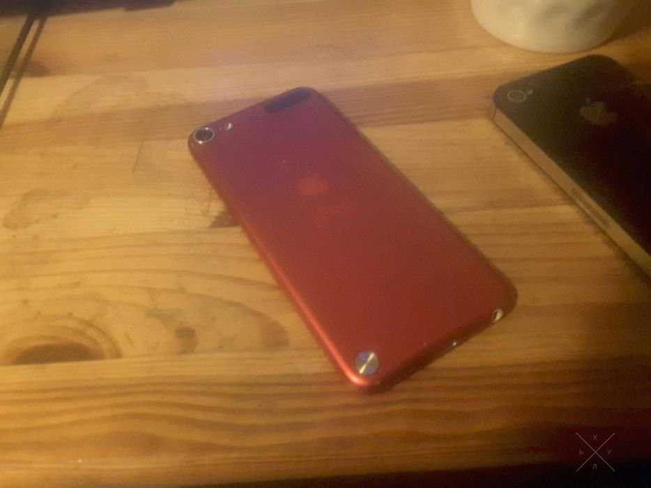 ОБМЕН iPhone 4s + iPod touch 5