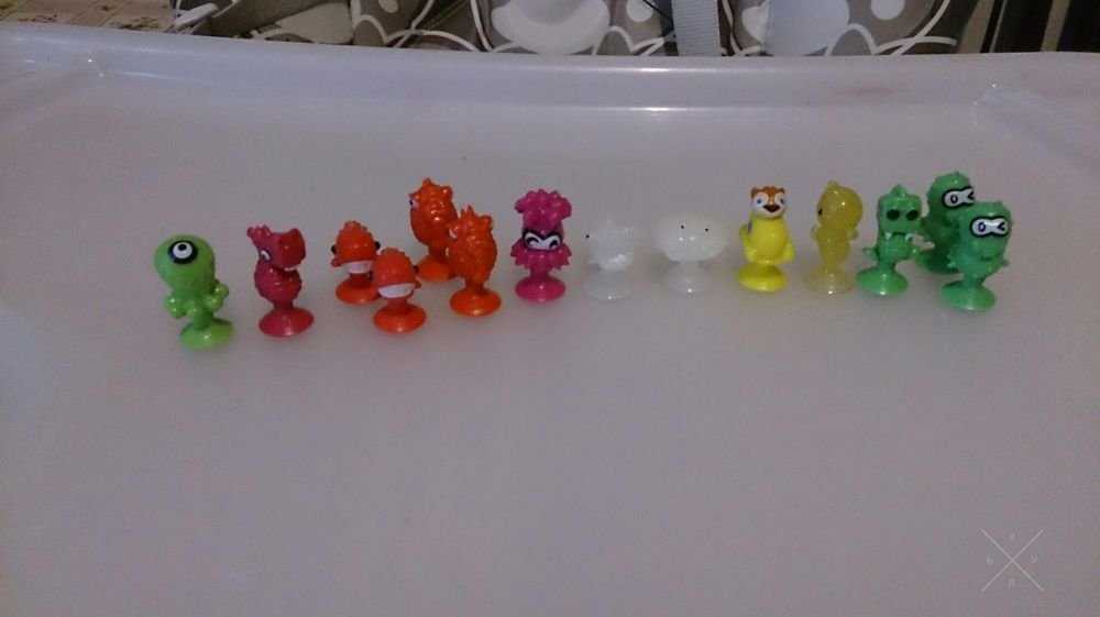 Продам (обменяю) Stikeez и Stikeez из космоса