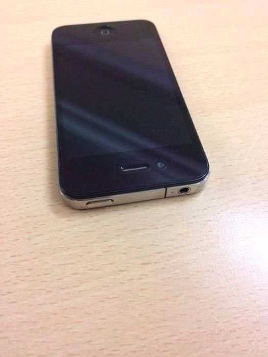 обменяю iPhone 4 32gb на 4s с р сим,или дефектом