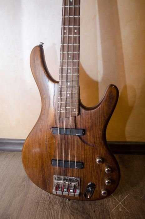 Бас-гитара Ibanez EDB550