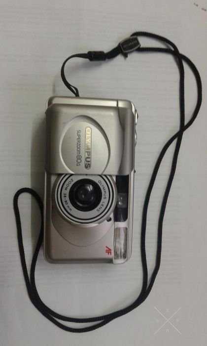 Обменяю фотоаппарат пленочный OLYMPUS SUPERZOOM 80G