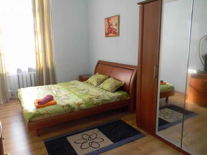 2 кв ул. Бассейная 5Б, метро Кренщатик