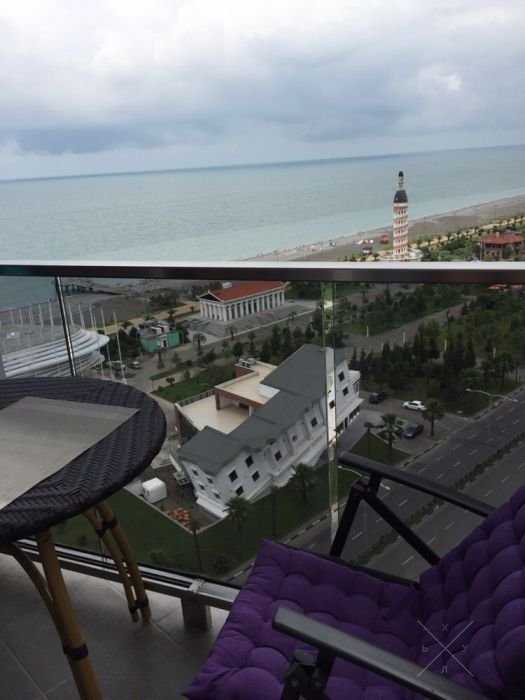Продаётся квартира в Батуми на первой линии в новом доме от хозяев!