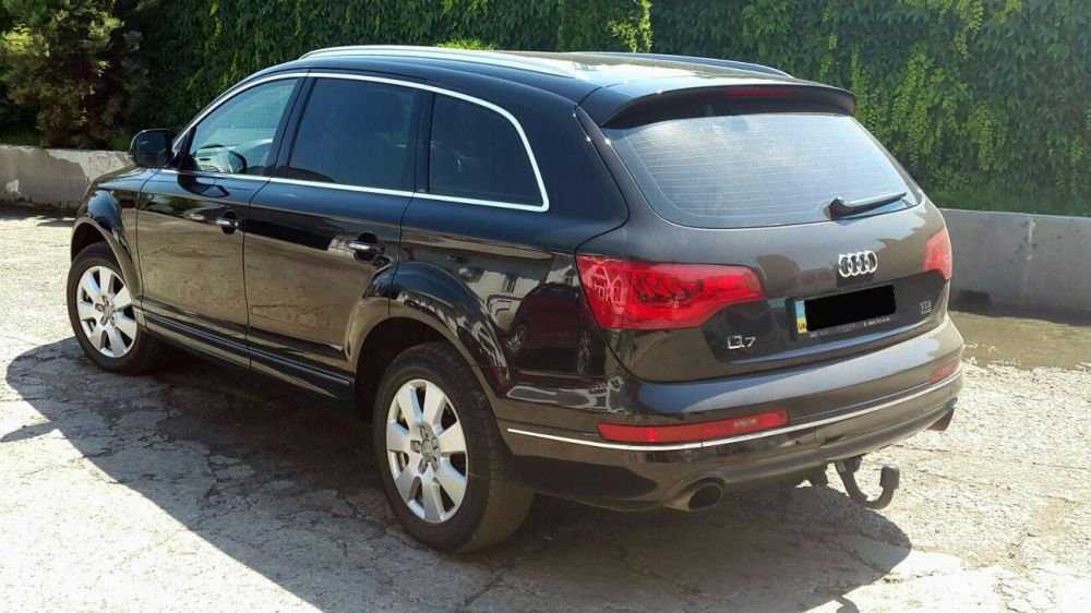 Audi Q7. Полная комплектация. Black.