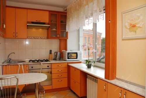 2 кв. ул. Кловский спуск 24, м. Кловская
