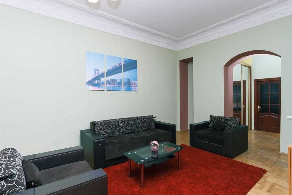 КВАРТИРА в центре КИЕВА с камином 4 комнатная