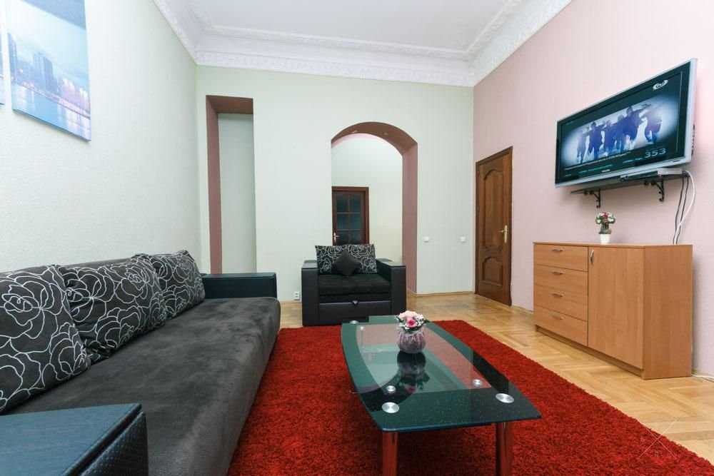 КВАРТИРА в центре КИЕВА с камином 4 комнатная