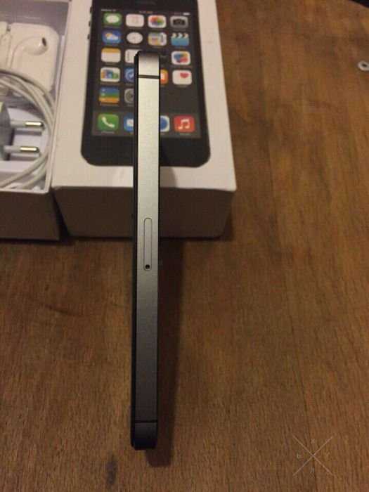 В Идеале Apple iPhone 5s 16 Gb space gray Neverlock