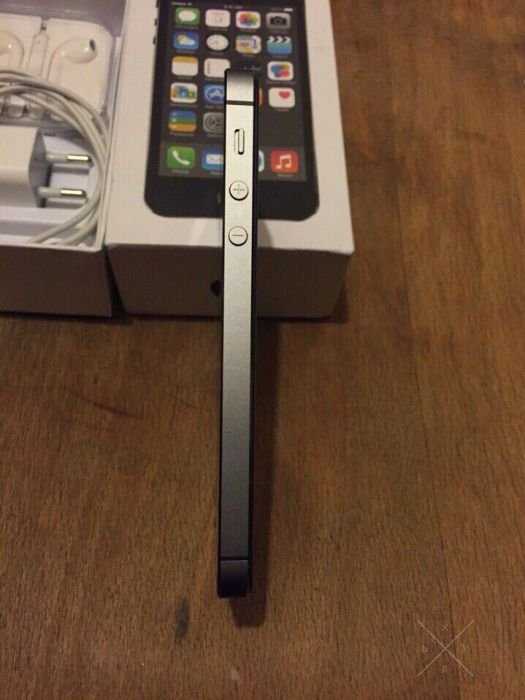 В Идеале Apple iPhone 5s 16 Gb space gray Neverlock