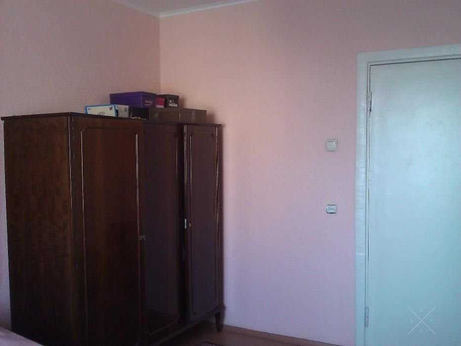 Продам 5-комн. квартиру в г. Кривой Рог, р-н КРЭС.Комнаты раздельные.