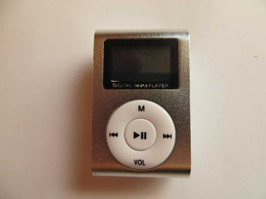 Mp3 плеер Micro SD / T-Flash карт до 32 Гб