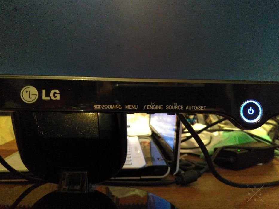 Монитор LG Flatron L1972H