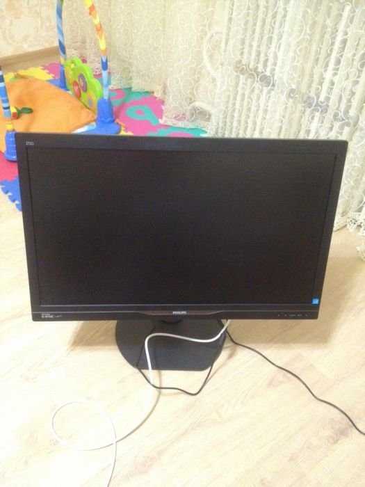 Philips 272G5 1ms 144hz