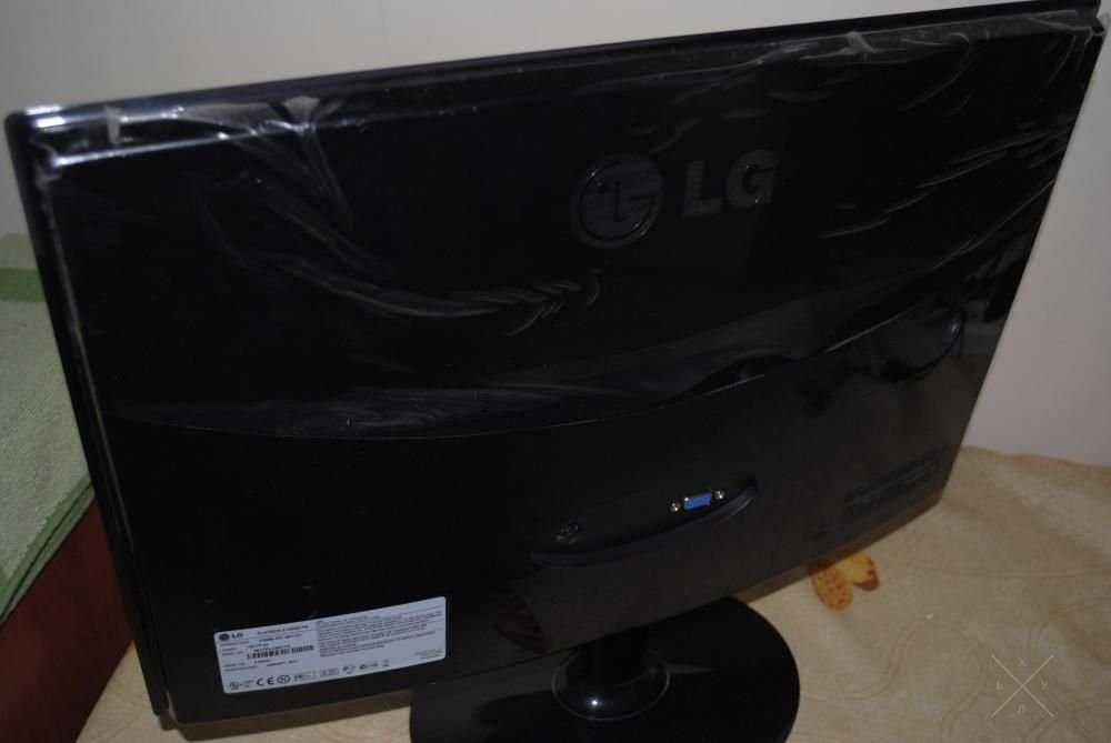 Монитор LG Flatron E1940S