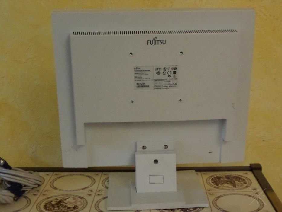 Мониторы б/у из Германии FUJITSU 19 дюймов