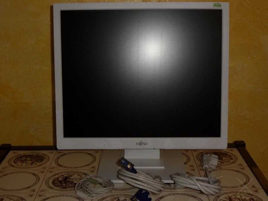 Мониторы б/у из Германии FUJITSU 19 дюймов