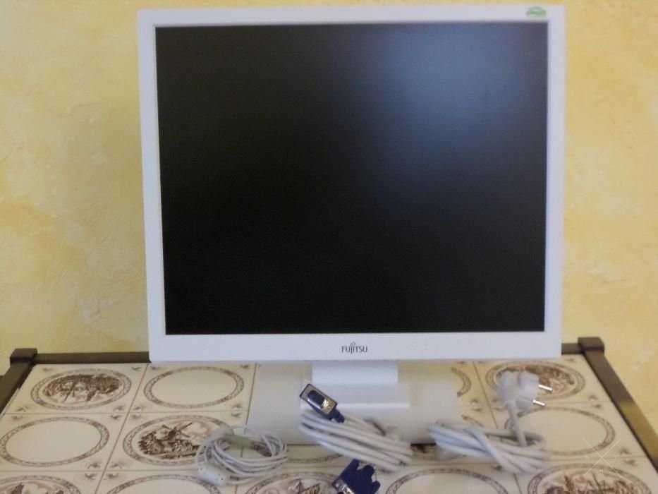 Мониторы б/у из Германии FUJITSU 19 дюймов