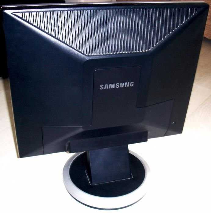 Продам ЖК-монитор 19" Samsung 940n