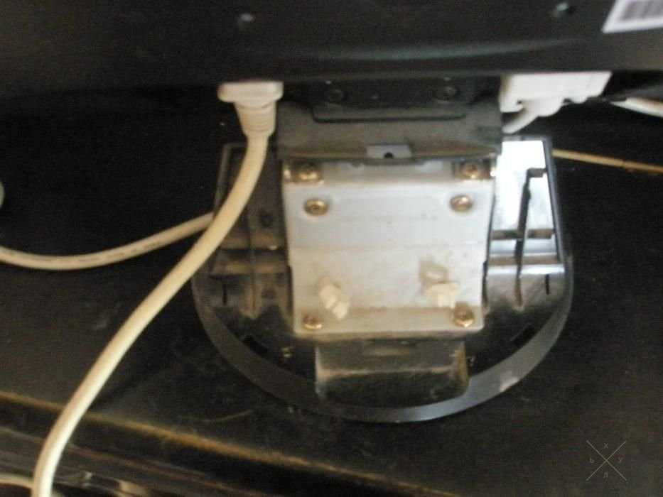 samsung syncmaster 152v