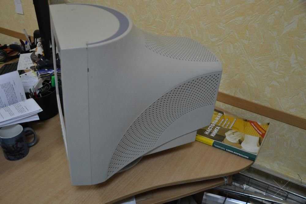 Монитор SyncMaster 957MB 19дюймов. ТОРГ.