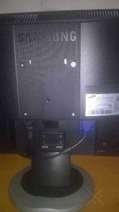 Продам монитор Samsung 710n
