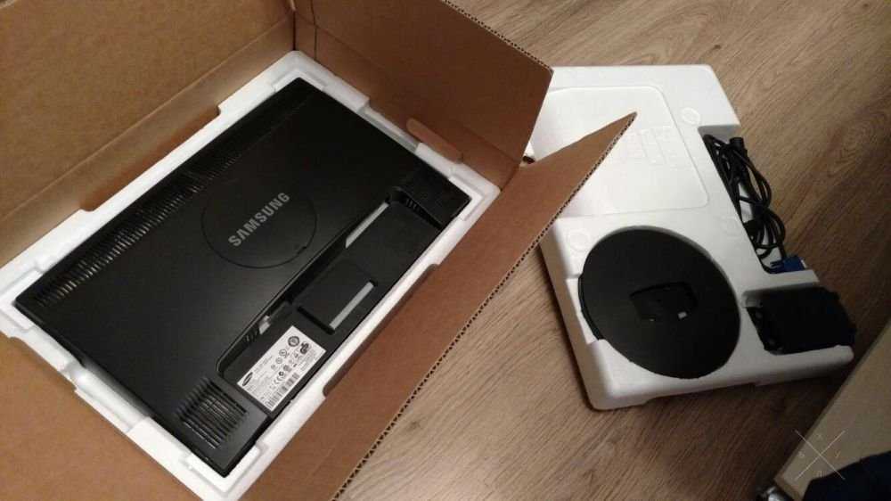 Монитор Samsung 20 дюймов SyncMaster 2043nw