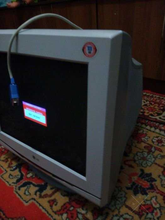 монитор LG