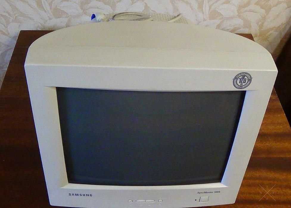 Продам Монитор Samsung SyncMaster 550b(T)15" Корея