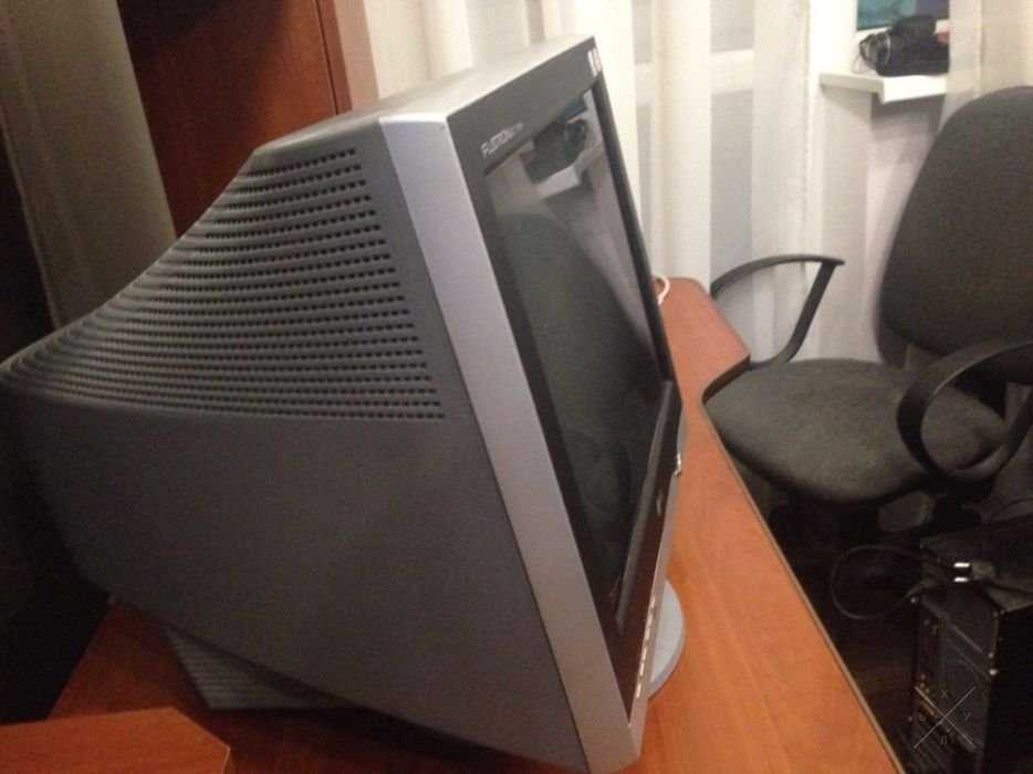 Монитор LG - 17"