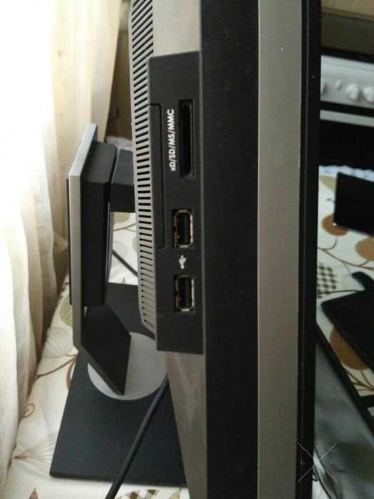 Продам профессиональный монитор Dell2410
