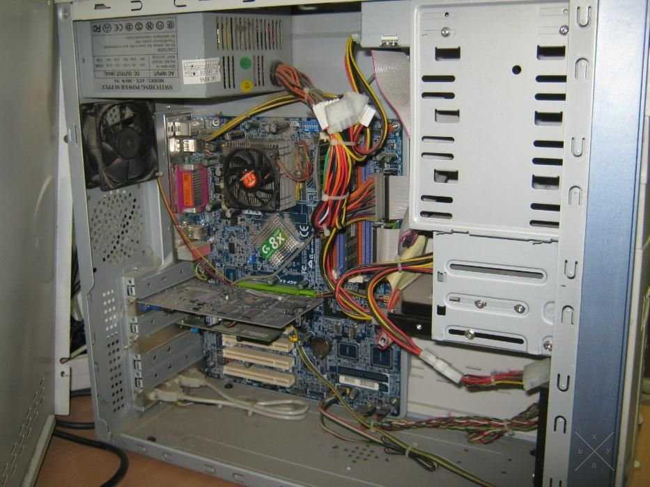 Компьютер AMD Athlon 2500, 1,8 ГГц + TFT монитор 17"