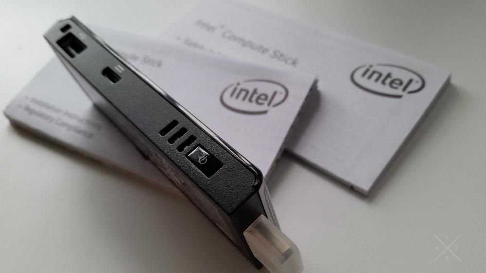 Продам мини компьютер медиаприставку Intel Compute Stick 1GB/8GB