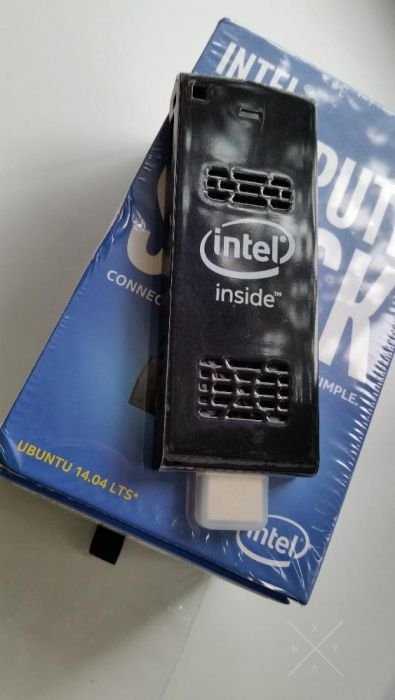Продам мини компьютер медиаприставку Intel Compute Stick 1GB/8GB