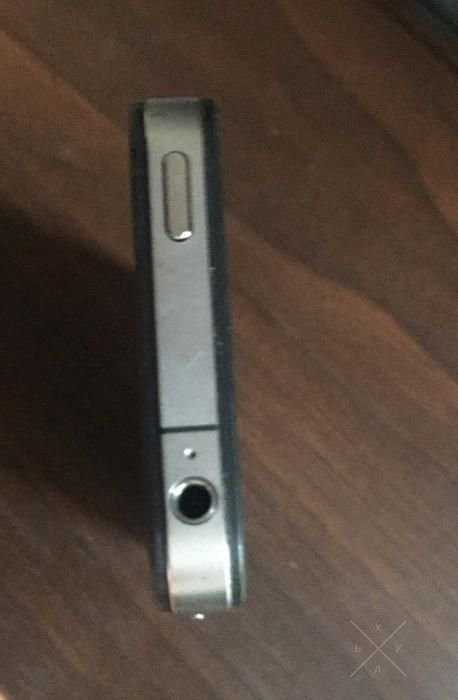 Продам Apple iPhone 4
