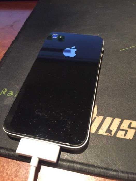 Продам iPhone 4 16 GB