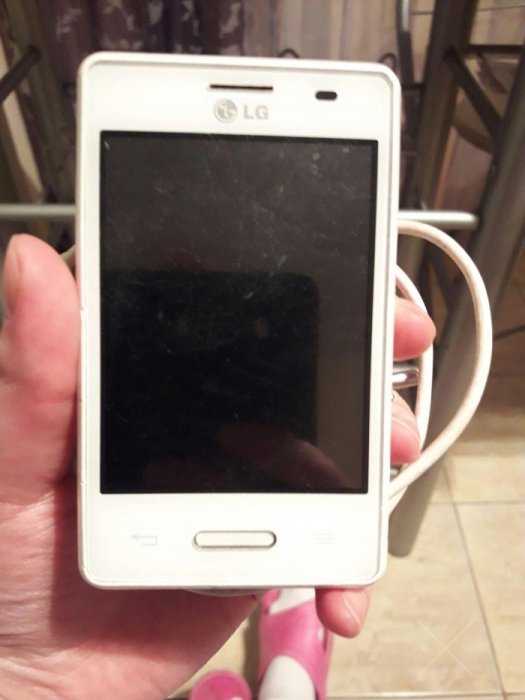 Продам телефон LG E-425