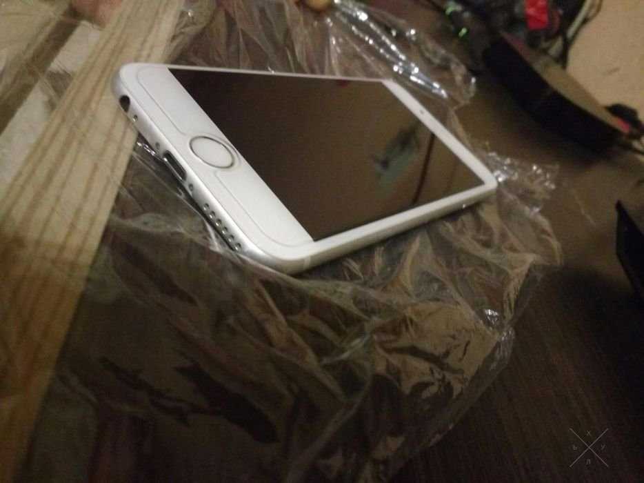 Iphone 6 silver 64gb neverlock в хорошем состоянии полный комплект