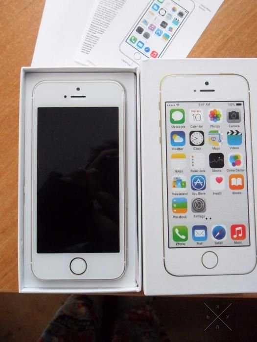 Продам свой iPhone 5s gold 16 gb. Состояние на 5+. Звоните сейчас.