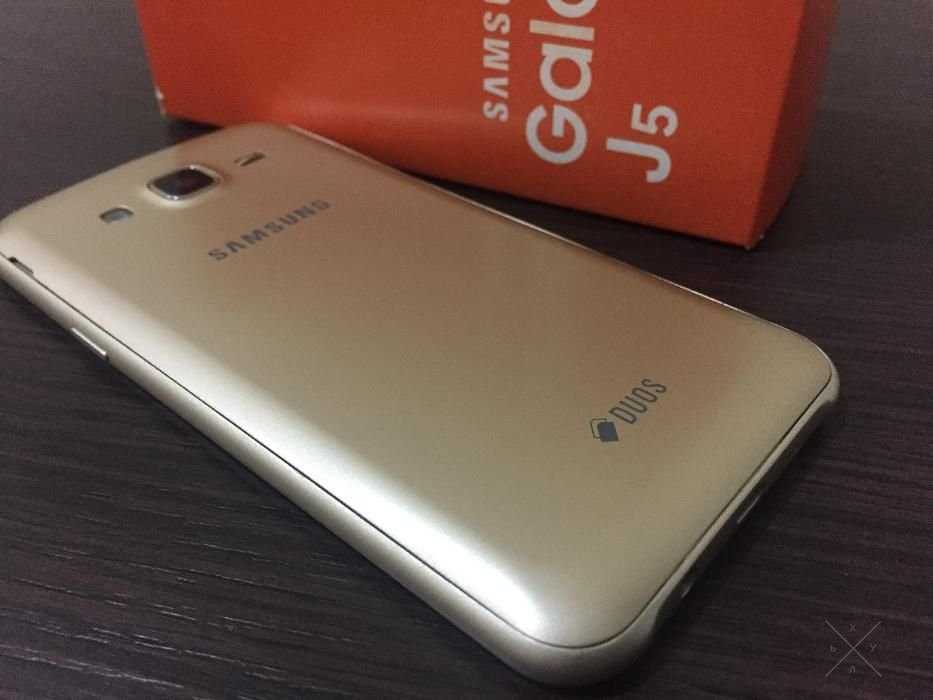 БЕСТСЕЛЛЕР!!!CМАРТФОН SAMSUNG J5/Телефон Самсунг/ 5.2дюйма /2 SIM/8 МП