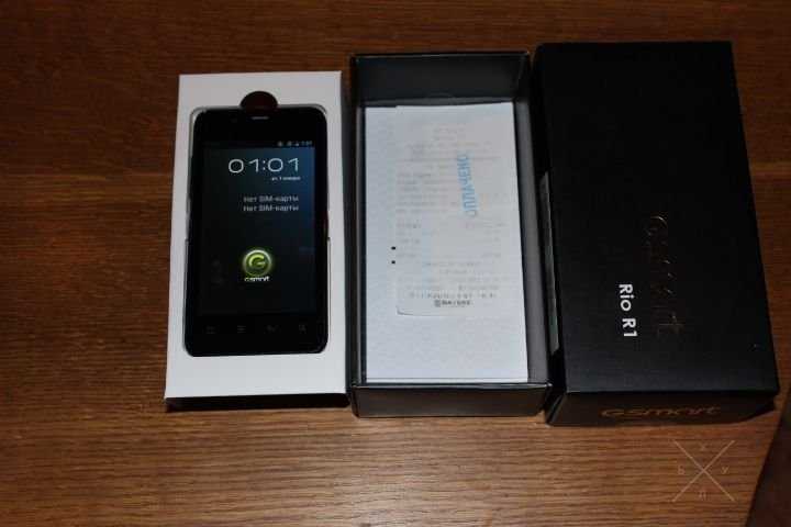 телефон Rio R1