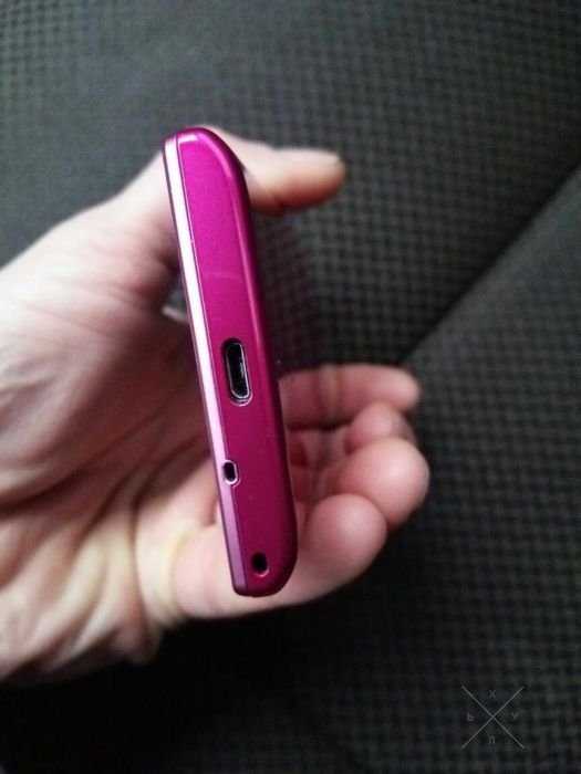 SHARP SHL24 aquos phone (Разблокирован)
